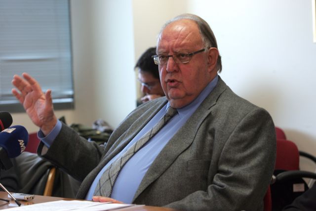 «Μεγάλο νούμερο ο Γκρίλο, αλλά με ενδιαφέροντα κείμενα» λέει ο Πάγκαλος