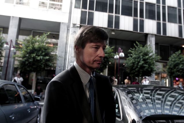 Ραντεβού Στουρνάρα με την τρόικα την Κυριακή