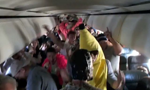 Το «Harlem Shake» ανέβασε το κέφι επιβατών αεροπλάνου στα… σύννεφα