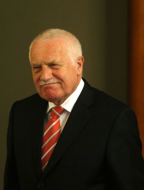 Για προδοσία κατηγορεί η τσεχική Γερουσία τον πρόεδρο Βάτσλαβ Κλάους