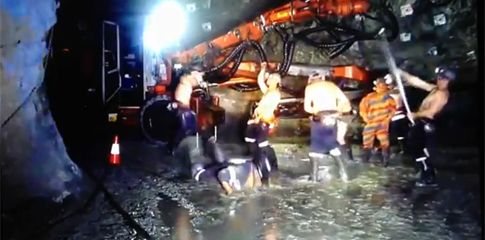 Τη δουλειά 15 εργαζομένων σε ορυχείο στην Αυστραλία στοίχισε το Harlem Shake