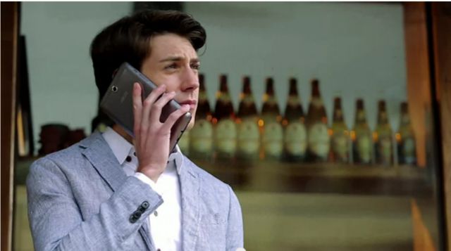 Ταμπλέτα στο αυτί, για τσέπες πάντα αδειανές, με 220 ευρώ από την Asus