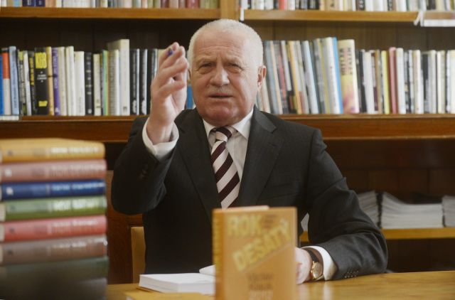 Αντικρούει τις κατηγορίες για προδοσία ο πρόεδρος της Τσεχίας