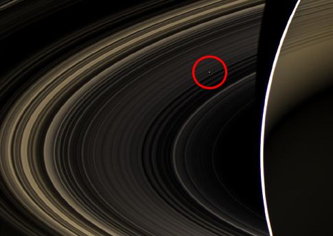 O Κρόνος μόλις που διακρίνει την ομορφιά της Αφροδίτης