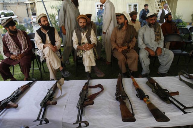 ΗΠΑ και Ταλιμπάν «συνομιλούν στο Κατάρ», λέει ο Καρζάι