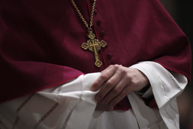 «Χιλιάδες κορίτσια» θύματα κακοποίησης από ιερείς στην Ολλανδία
