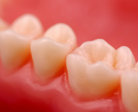 Οδοντικά εμφυτεύματα από ανθρώπινα κύτταρα, δημιούργησαν Βρετανοί ερευνητές