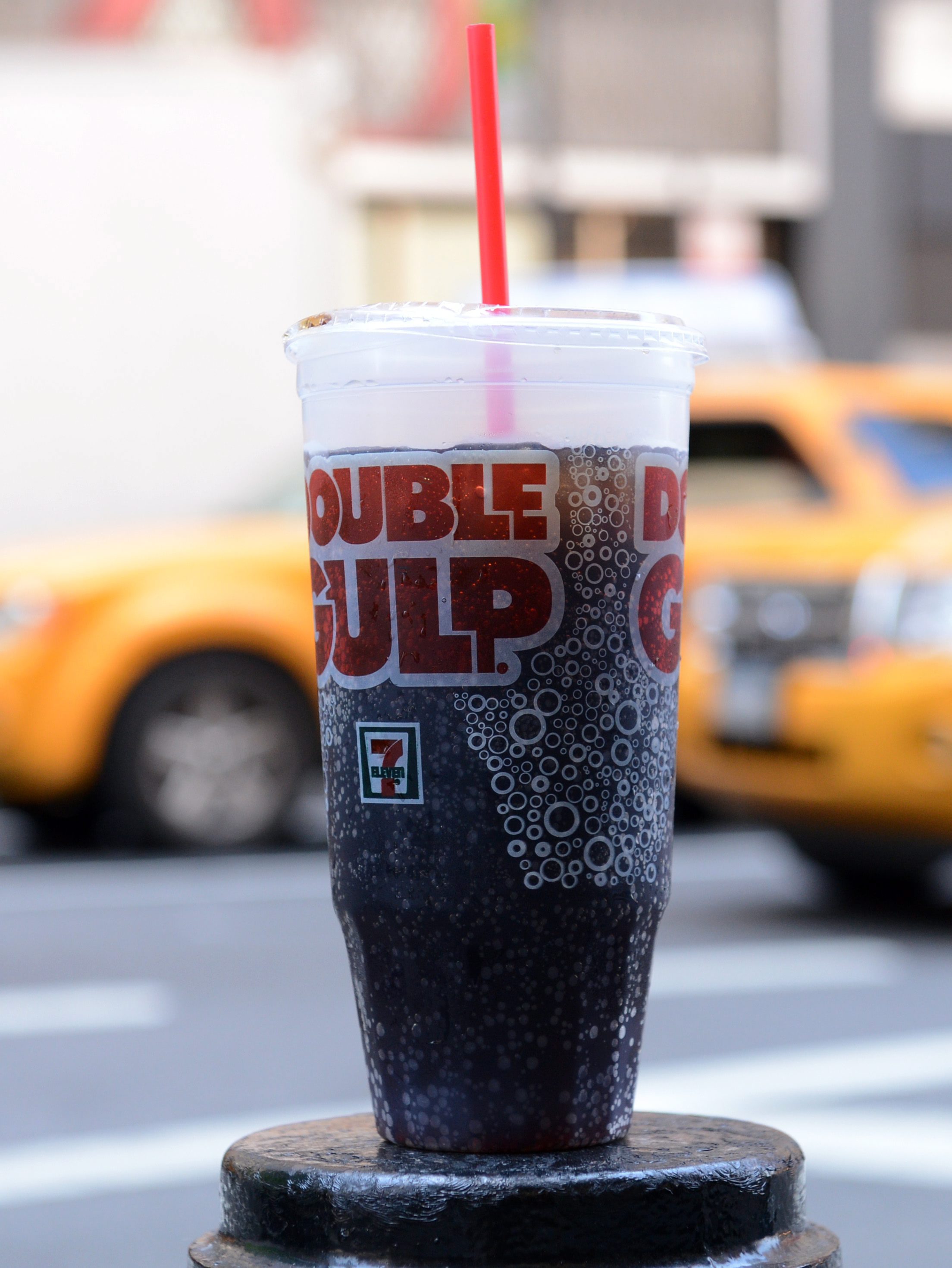 Δικαστική απόφαση υπέρ της πώλησης μεγάλων αναψυκτικών στη Νέα Υόρκη