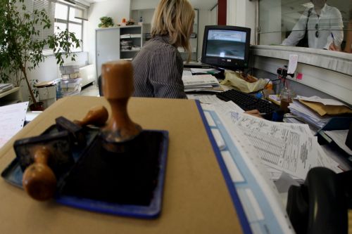 Με τόκο η εξόφληση χρεών του Δημοσίου προς ιδιώτες