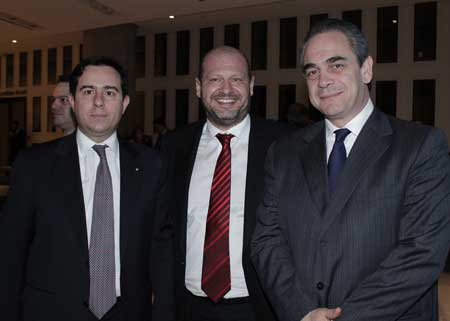 Επενδυτική εξωστρέφεια της Pharmathen με «επιστροφή» στο φαρμακείο