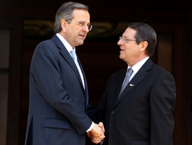 «Συμφώνησε η Αθήνα στην απόφαση του Eurogroup για την Κύπρο;» ρωτά ο ΣΥΡΙΖΑ