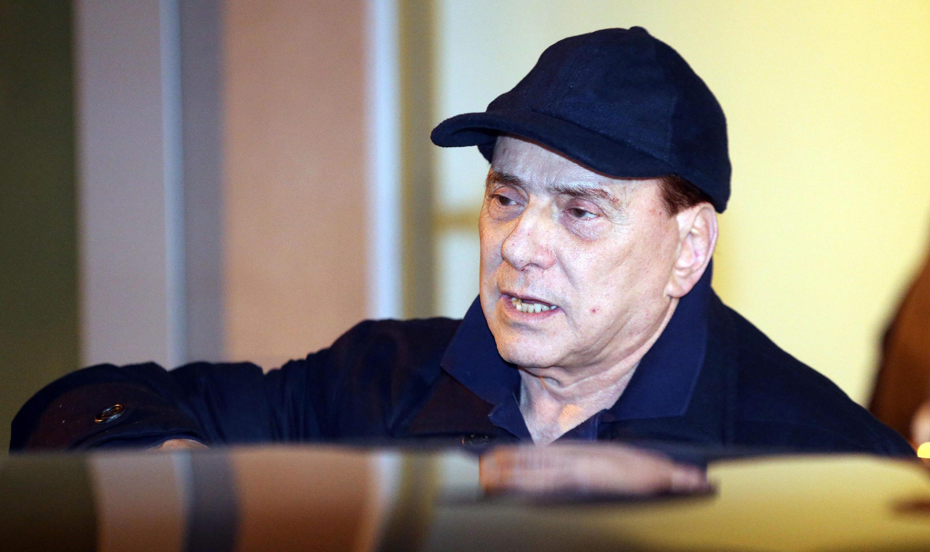 Νέα αναβολή δικασίμου για Μπερλουσκόνι «λόγω πολιτικών υποχρεώσεων»