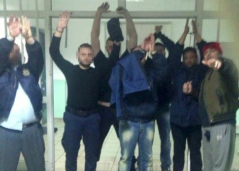 Σε εξέλιξη η ομηρεία στις φυλακές Μαλανδρίνου με δράστη τον Ριζάι