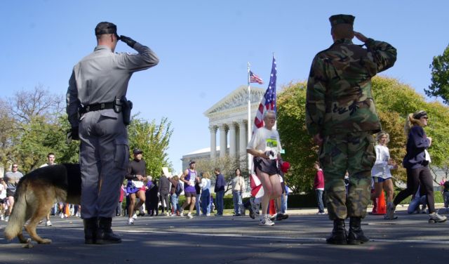Πυροβολισμοί με δύο νεκρούς σε βάση πεζοναυτών στις ΗΠΑ