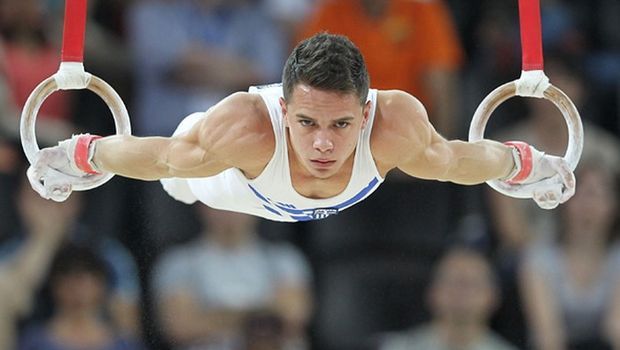 «Χρυσός» ο Πετρούνιας στους κρίκους, «αργυρός» ο Κοσμίδης στο έδαφος