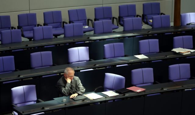 «Μας ζηλεύουν λίγο, όπως τους καλούς μαθητές» λέει ο Βόλφγκανγκ Σόιμπλε