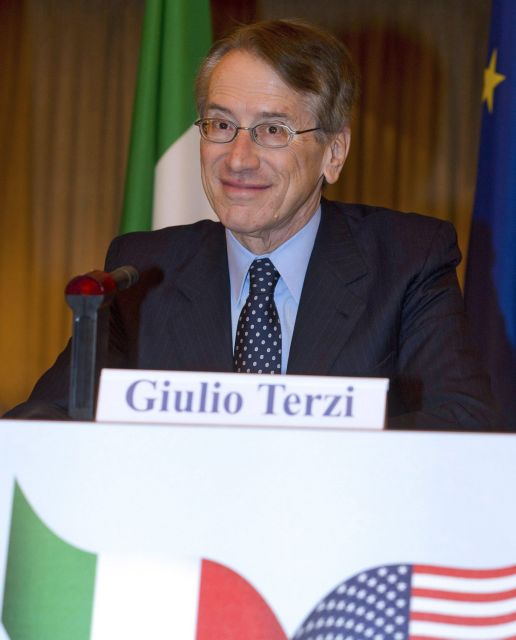 Παραιτήθηκε ο ιταλός ΥΠΕΞ, αντιδρώντας στην έκδοση πεζοναυτών στην Ινδία