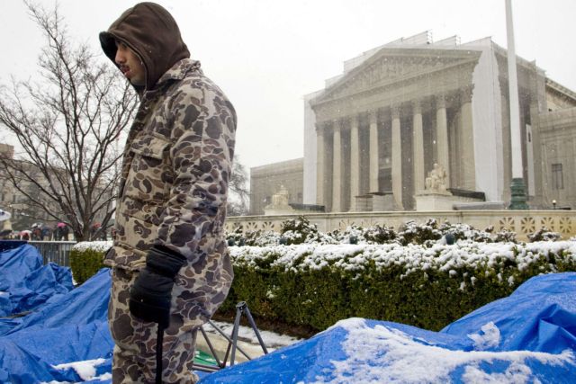 Mε τον γκέι γάμο καταπιάνεται το αμερικανικό Ανώτατο Δικαστήριο