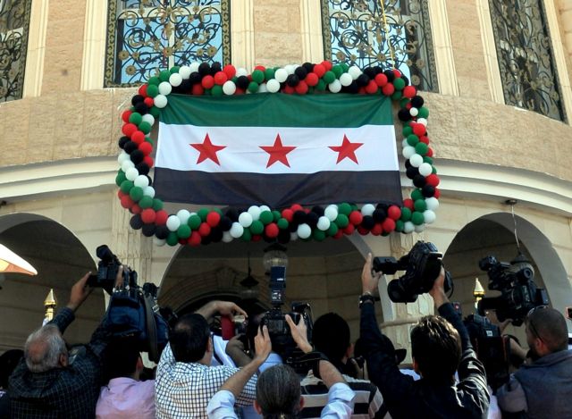 Στη Ντόχα άνοιξε η πρώτη πρεσβεία της συριακής αντιπολίτευσης
