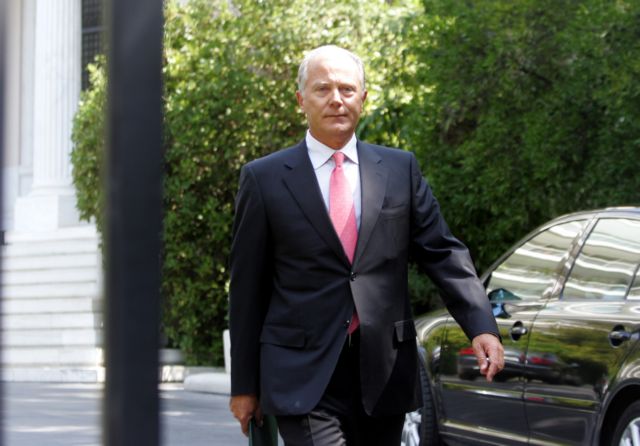 Σύσκεψη στο Μέγαρο Μαξίμου υπό τον πρωθυπουργό για τρόικα και τράπεζες