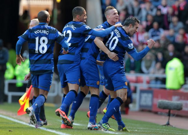 Με… αυτογκόλ η Γιουνάιτεντ, ήττα η Τσέλσι, γκολ «τρίποντο» ο Μιραλάς