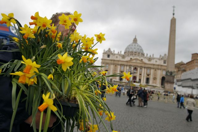 Καθολικών Πάσχα μεταξύ Ιεροσολύμων και Βατικανού