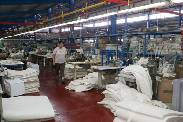 Νέα επιδείνωση κατέγραψαν το Μάρτιο οι συνθήκες στην ελληνική μεταποίηση