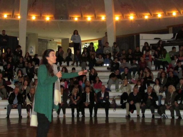 Τα Αρσάκεια συμμετέχουν στην εθελοντική κίνηση για την ανάδειξη των Αρχαίων Θεάτρων