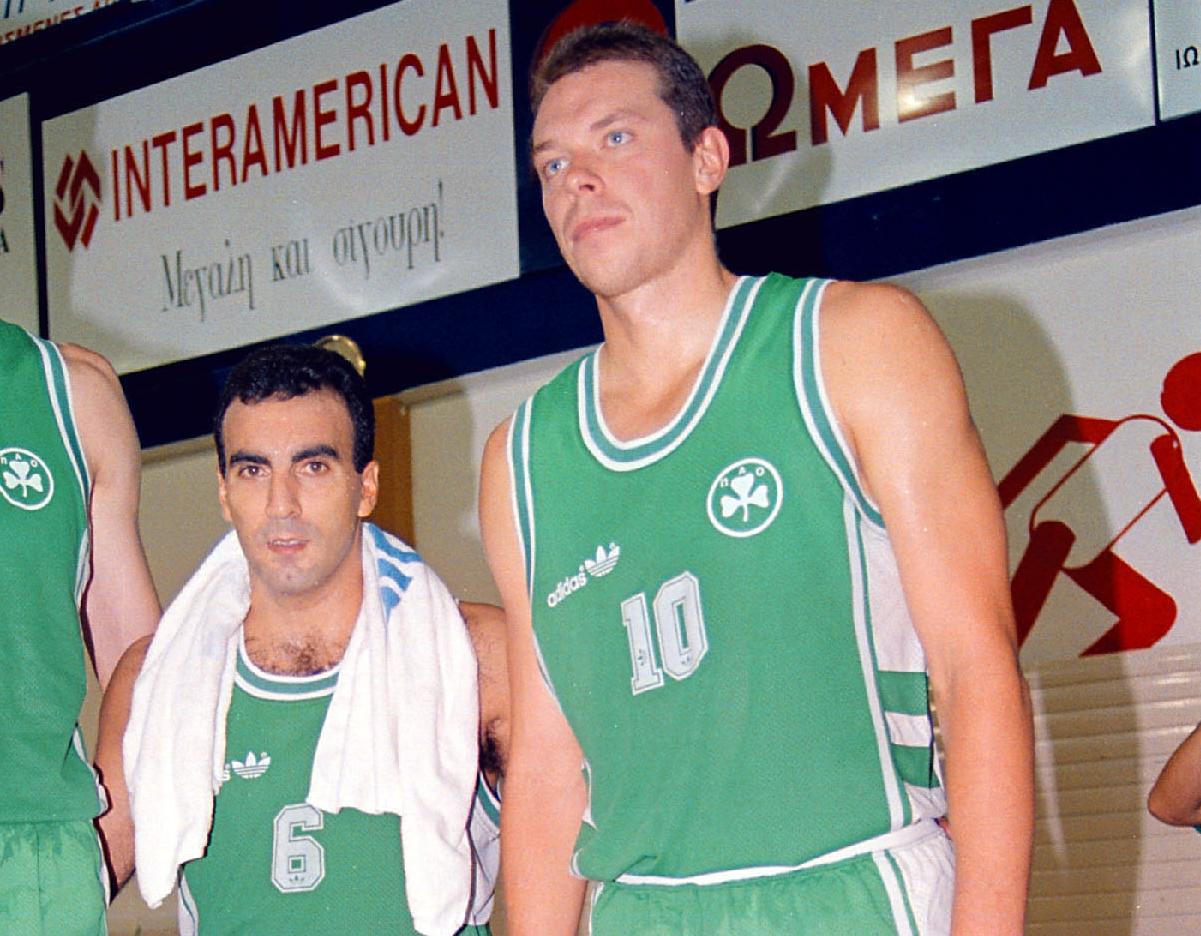 Ο Αλεξάντερ Βολκόφ στο φιλικό προς τιμήν του Νίκου Γκάλη