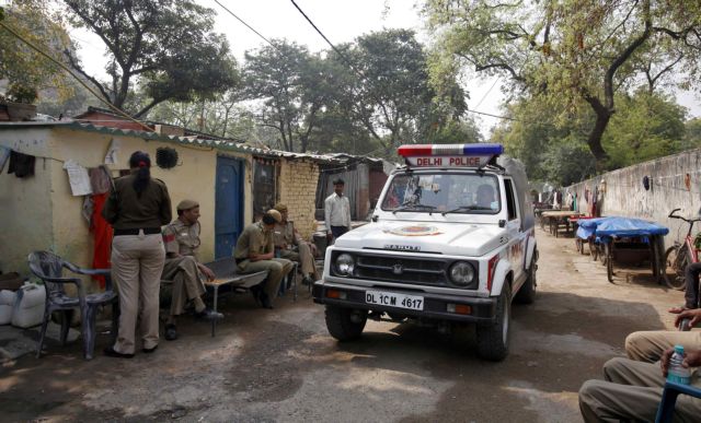 Επίθεση με οξύ σε τέσσερις αδελφές στη βόρεια Ινδία