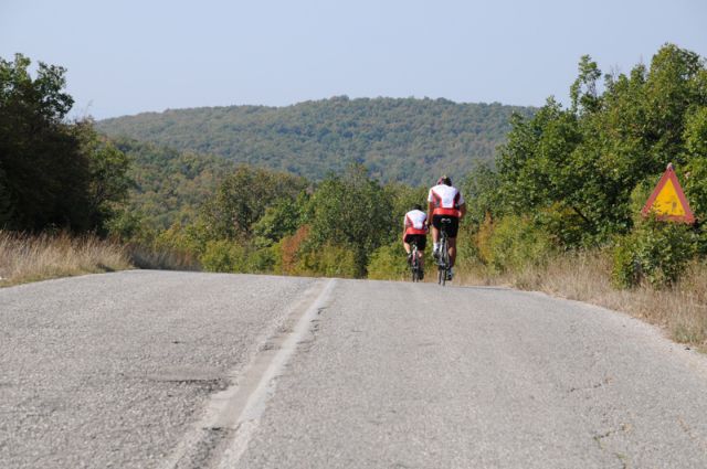 Ποδηλατώντας στην Ελλάδα για το μέλλον νέων ανθρώπων