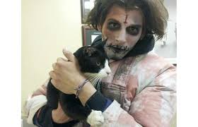 Ένα… ζόμπι εντοπίζει γάτα που αγνοείτο επί δύο χρόνια