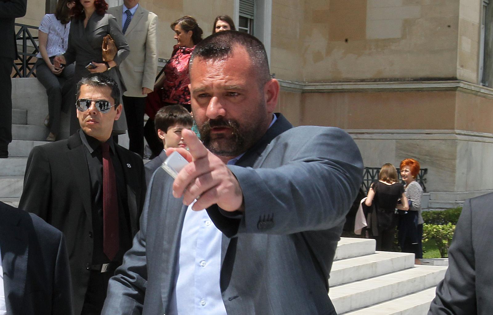 Ένταση προκαλεί στη Ζάκυνθο η επίσκεψη βουλευτή της Χρυσής Αυγής