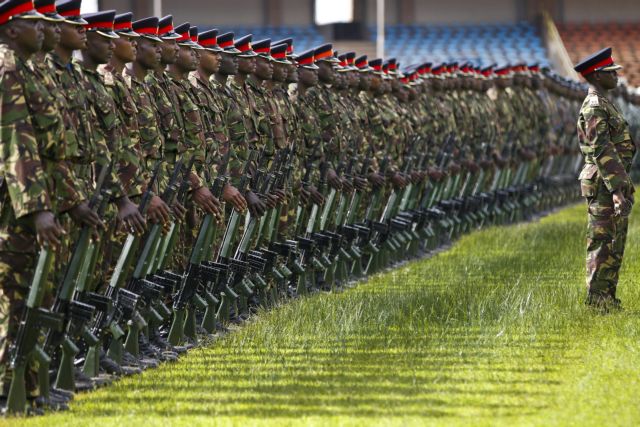 Σε ένα κατάμεστο στάδιο ορκίστηκε ο νέος πρόεδρος της Κένυας