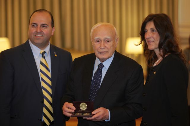 «Παροτρύνετε τους αμερικανούς για τουρισμό-επενδύσεις» είπε ο Παπούλιας στην AΧEΠΑ