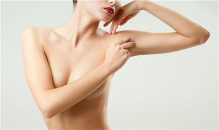 Ινοαδένωμα μαστού: Είναι επικίνδυνο;