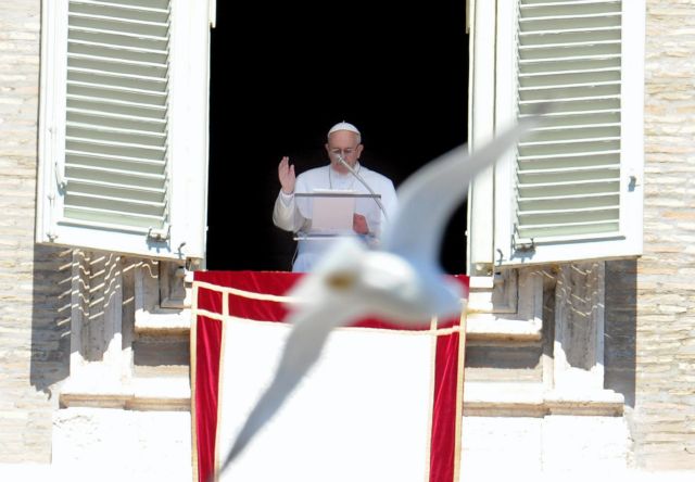 Η «επανάσταση» του Πάπα και το οκταμελές συμβούλιο αρχιεπισκόπων