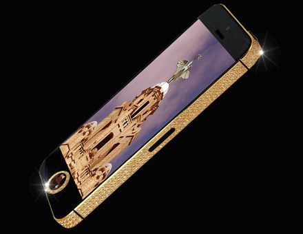 iPhone 5 με πολύτιμο μαύρο διαμάντι στην θέση του πλήκτρου Home