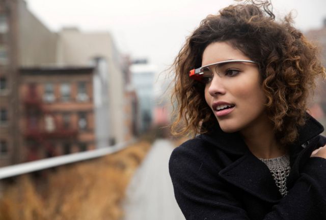 Δύο χιλιάδες άνθρωποι σύντομα θα κυκλοφορούν με Γυαλιά της Google