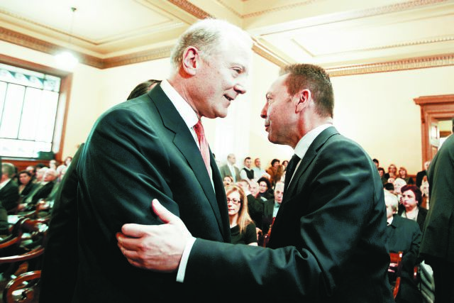 Η ανακεφαλαιοποίηση των τραπεζών συζητήθηκε σε νέα σύσκεψη στο ΥΠΟΙΚ