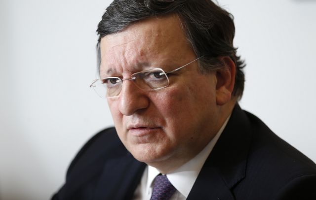 Οι καθυστερήσεις φέρνουν μέτρα, λέει ο Μπαρόζο για τα τρία χρόνια μνημόνιο