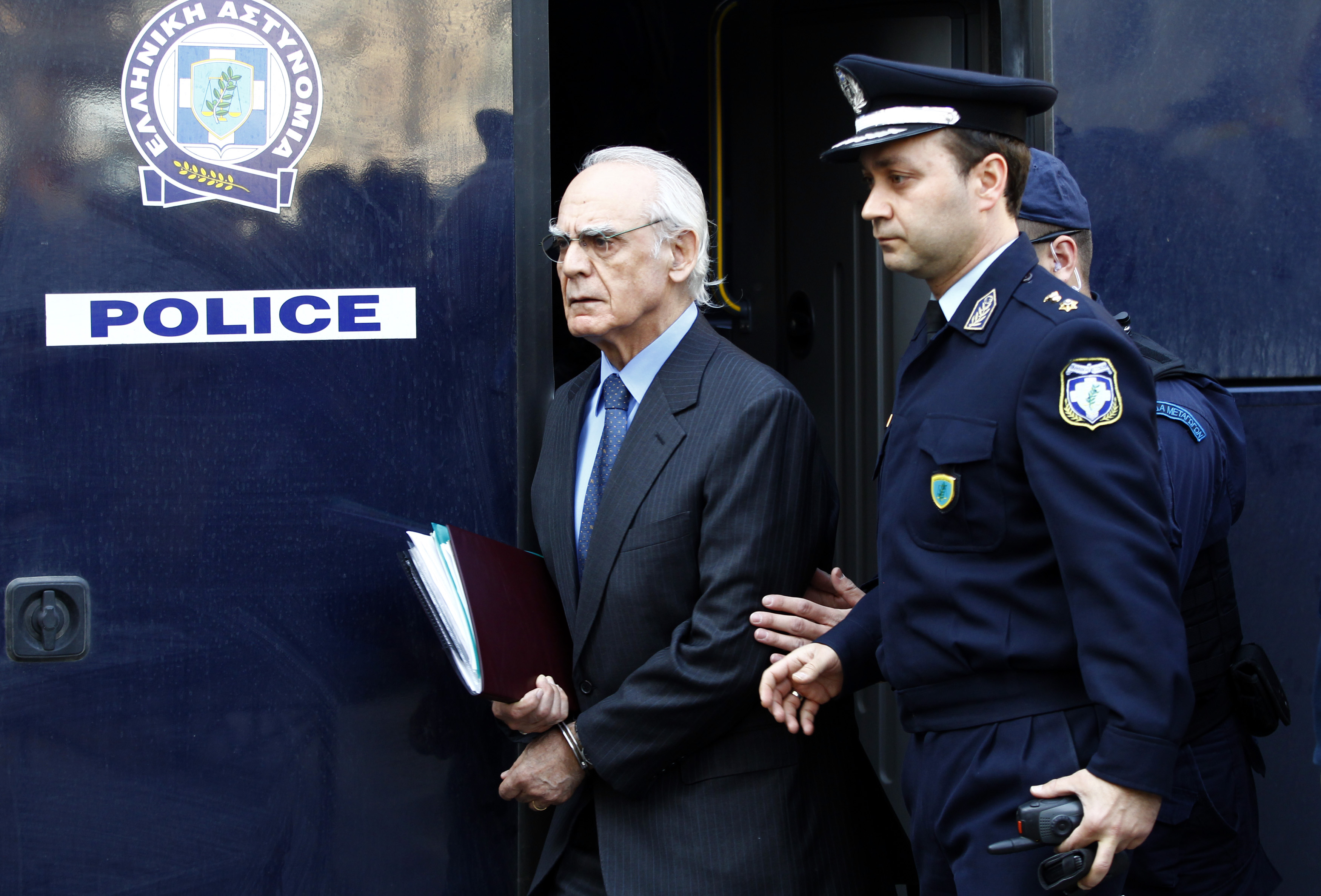 Αναζητάτε εξιλαστήριο θύμα για τις ήττες, απαντά στο ΠΑΣΟΚ ο Τσοχατζόπουλος