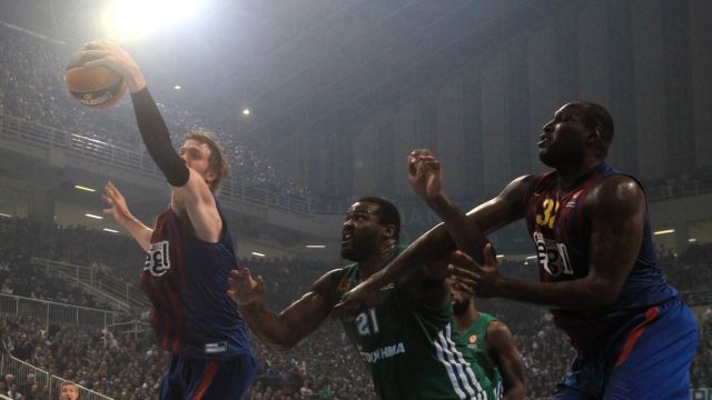 Λαμόνικα, Ζαμοϊσκι και Λάτισεβς «σφυρίζουν» στη Βαρκελώνη