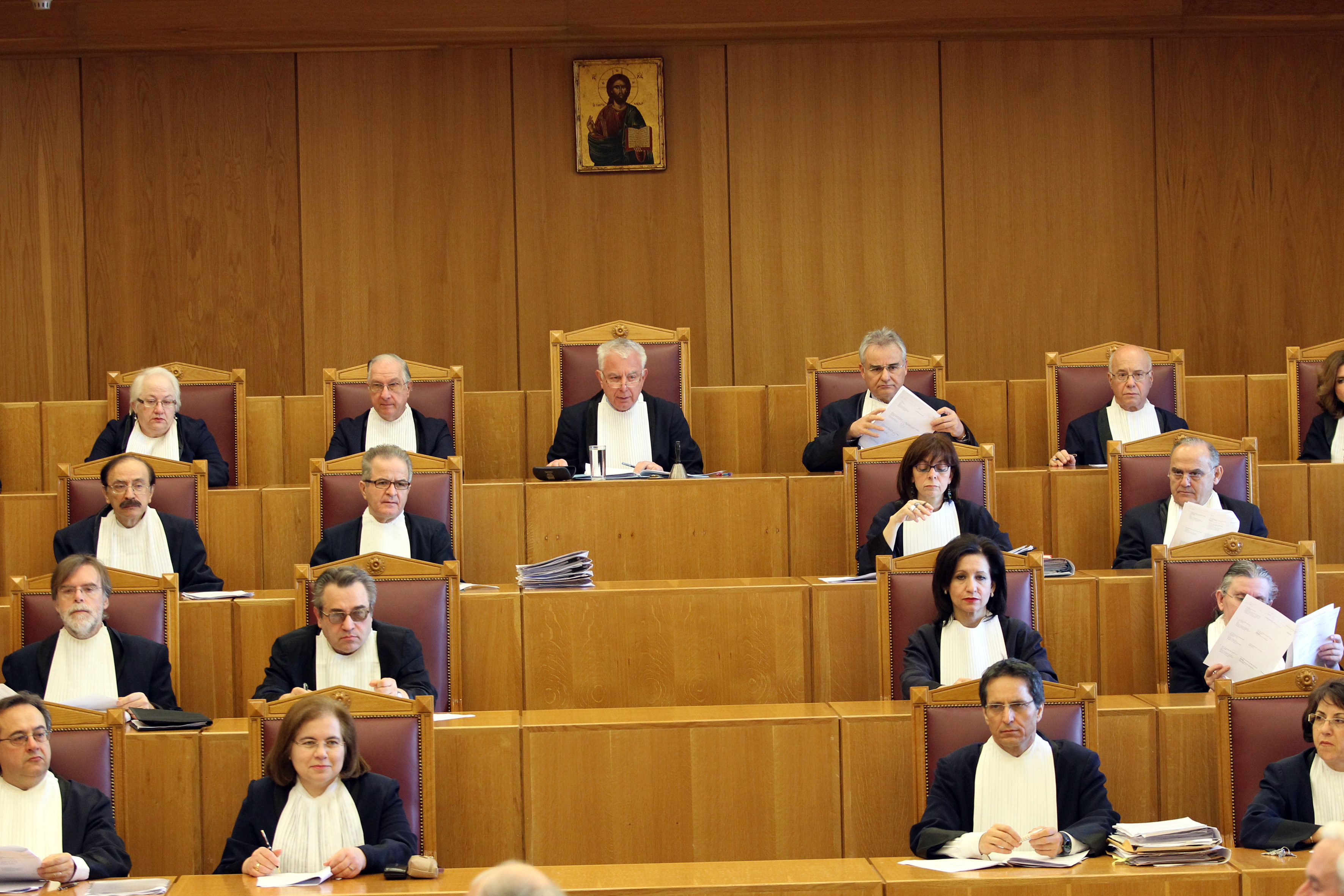 Κατά της προσυνταξιοδοτικής διαθεσιμότητας των δικαστικών υπαλλήλων το ΣτΕ