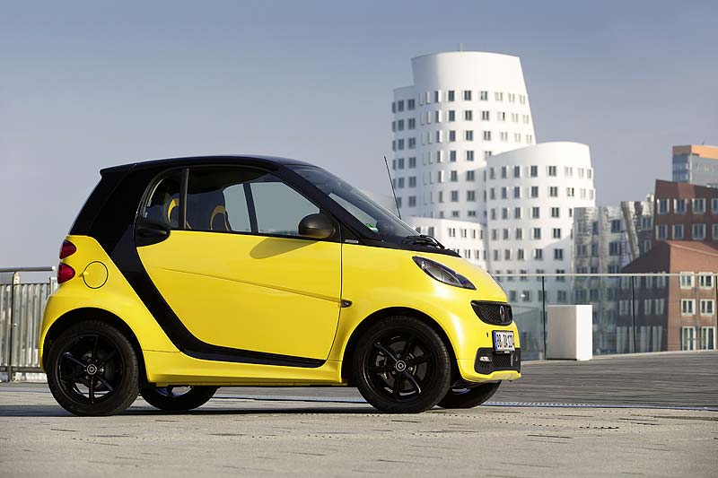 Νέα έκδοση smart fortwo cityflame στην ελληνική αγορά