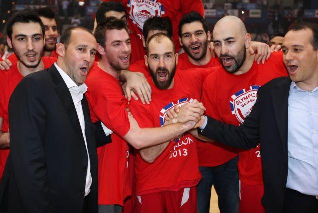 H αποθέωση στο ΣΕΦ, οι πανηγυρισμοί των Αγγελόπουλων και οι κορυφαίοι