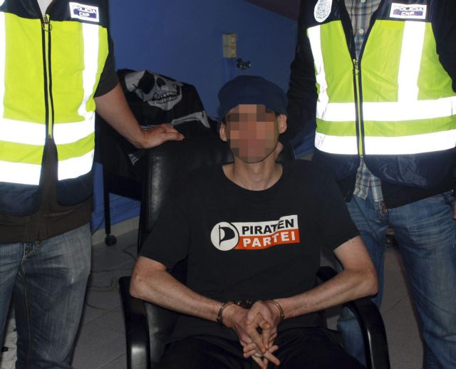 Στέλεχος εταιρείας συνελήφθη για τη «μεγαλύτερη επίθεση στο Διαδίκτυο»