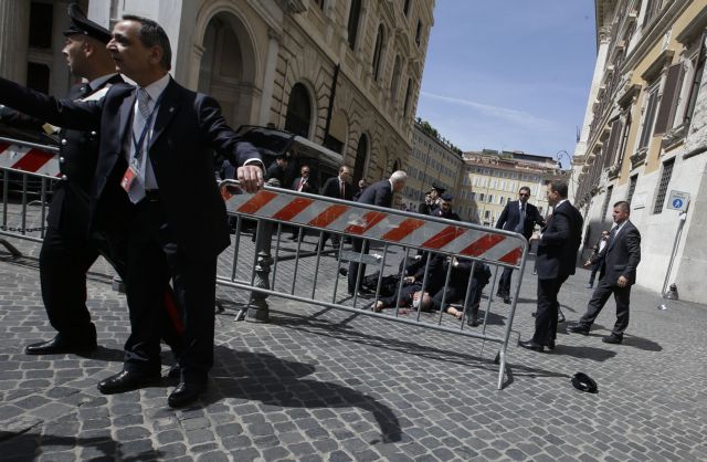 Πυρά από 49χρονο άνεργο μπροστά στο ιταλικό πρωθυπουργικό μέγαρο