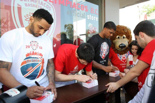 Αποθέωση για τους Λο, Χάινς και Παπανικολάου