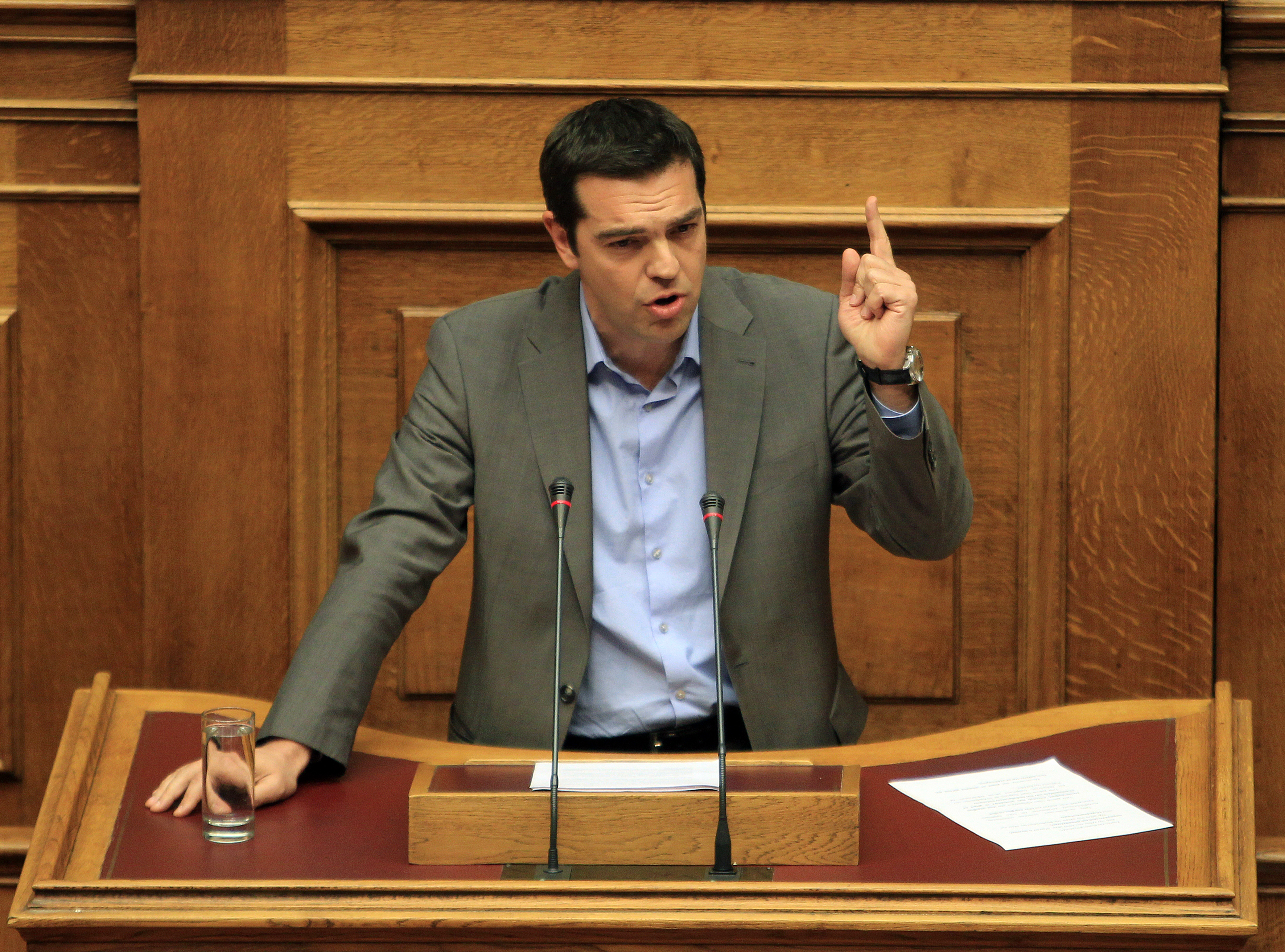 Η ανασυγκρότηση δεν γίνεται στο πλαίσιο των μνημονίων, λέει ο ΣΥΡΙΖΑ